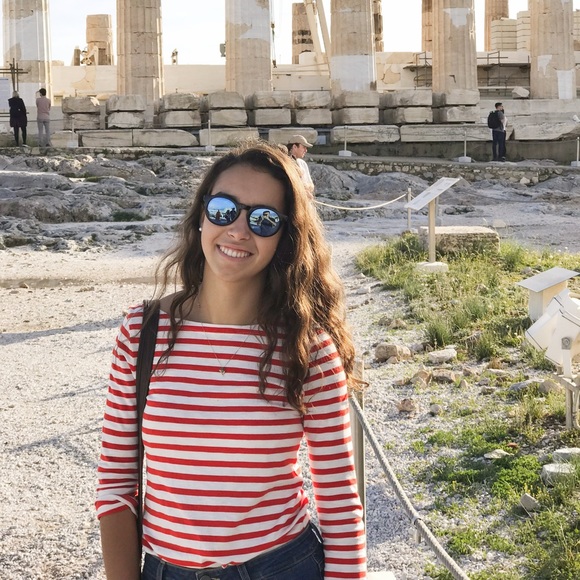 Meet your Posher, Briana - Picture 1 of 1